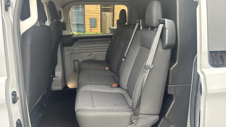 Ford Transit Custom 320 L1 Diesel Fwd 2.0 EcoBlue 136ps H1 Double Cab Van Limited Auto